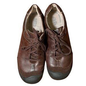 Keen Brown Leather and Suede Comfort Fit Tennis Walking Shoe. Women’s 10.